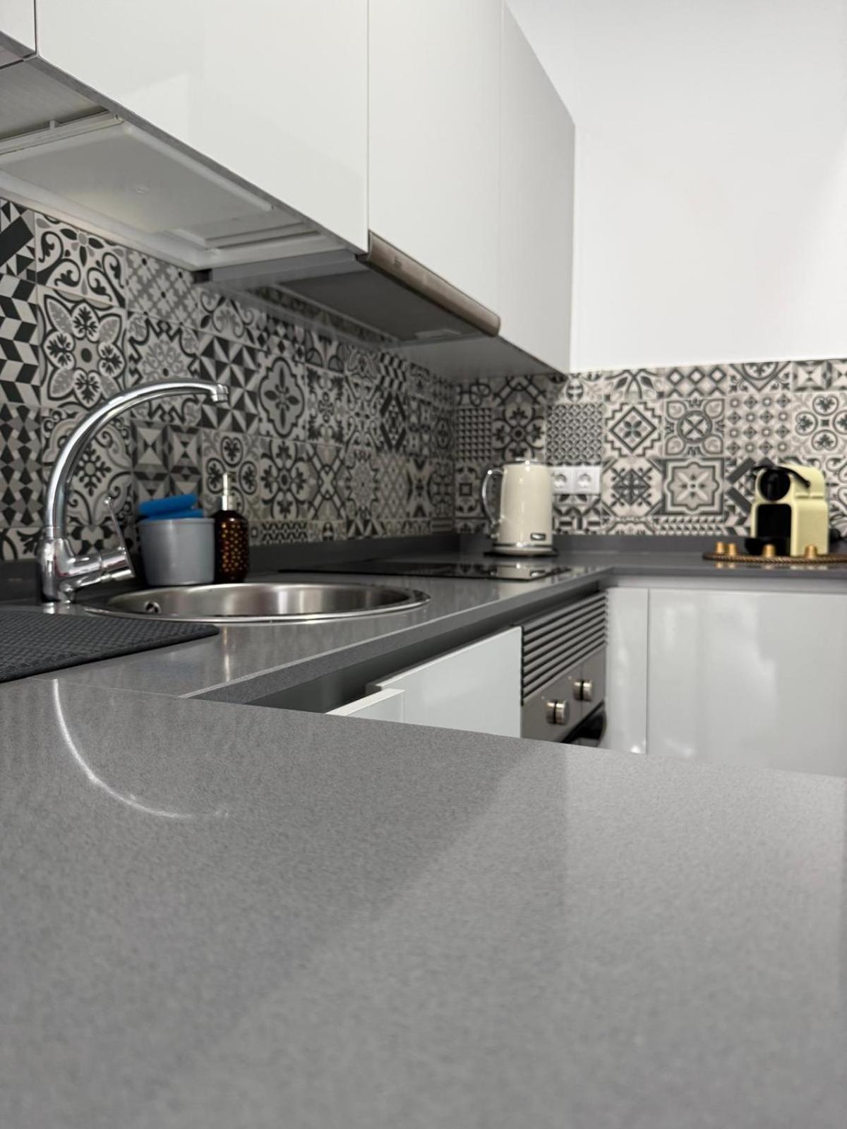 Apolo Studio: Apartamento En Playa De Las Canteras Las Palmas Buitenkant foto